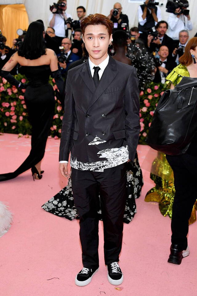 Lay EXO, MET Gala, K-pop