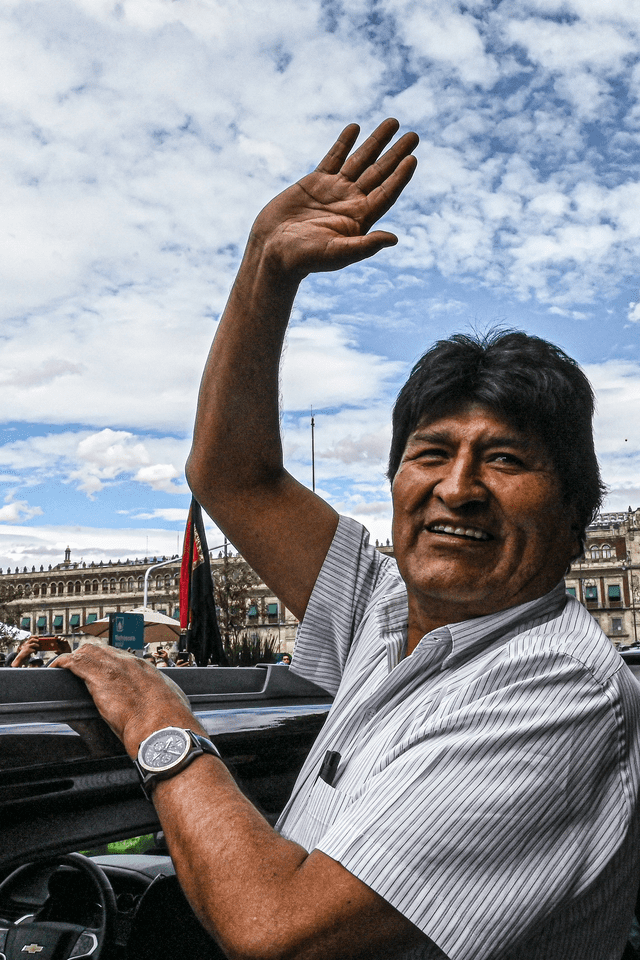 "Que se respete ante todo la Constitución y los más altos intereses del pueblo peruano", tuiteó Evo Morales tras el golpe de Castillo. Foto: AFP