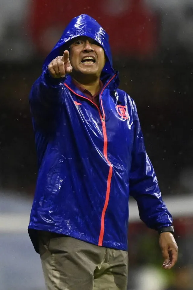 Juan Reynoso fue campeón como jugador y entrenador en Cruz Azul. Foto: AFP.   