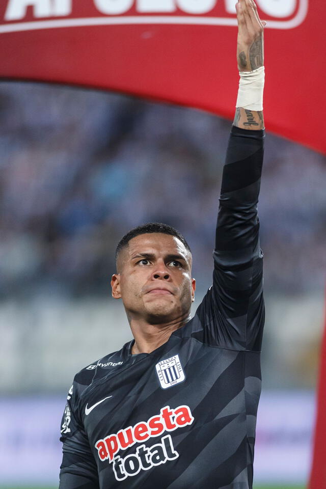  Ángelo Campos será titular ante Comerciantes Unidos por la quinta jornada de la liga 1 Te Apuesto. Foto: X   