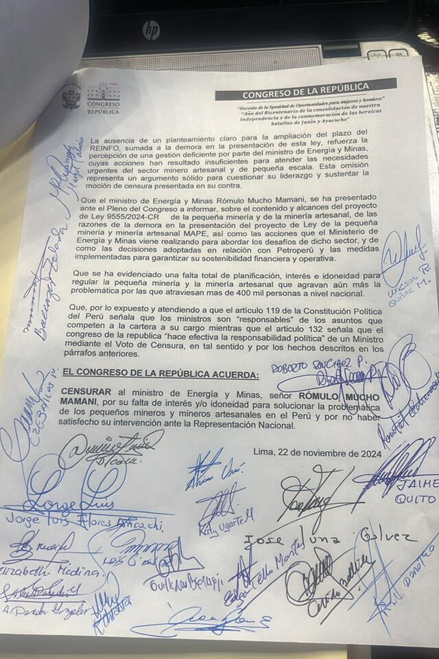 Firmas para moción de censura desde Podemos Perú. Foto: X   