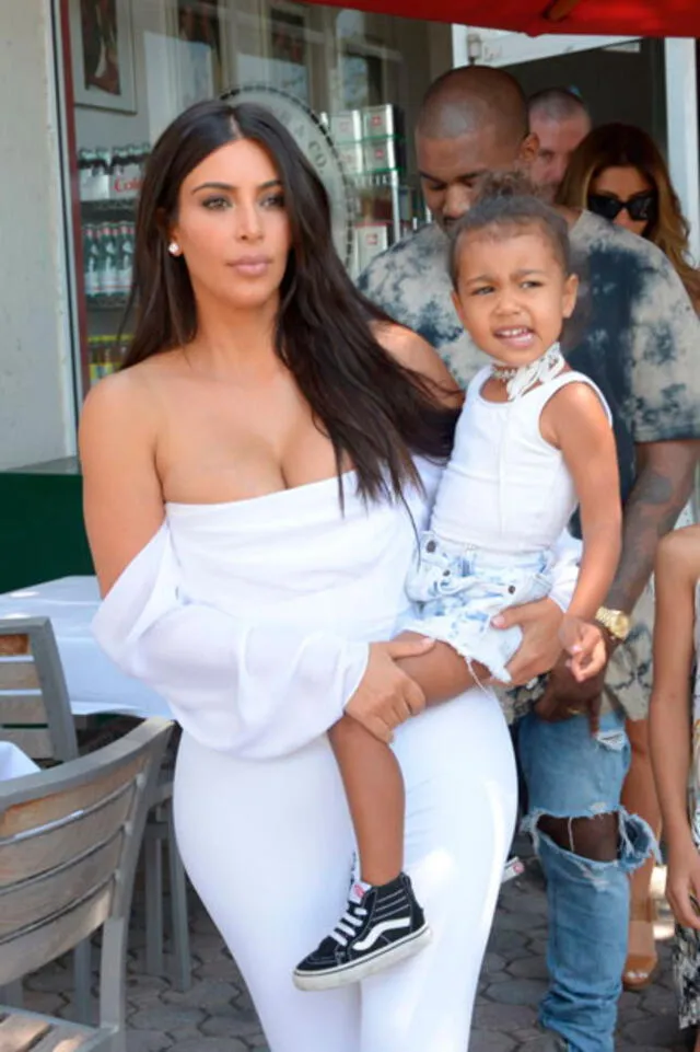 Kim Kardashian somete a North West a estrictas dietas.