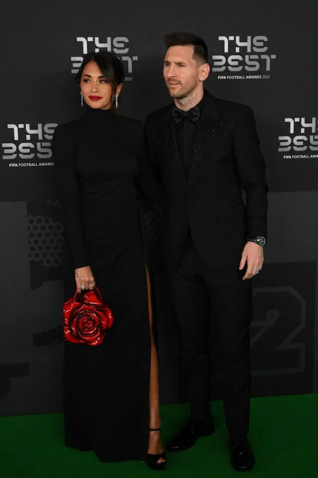  Antonela Roccuzzo y Messi en The Best. Foto: AFP   