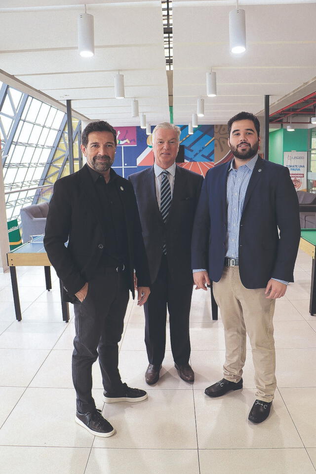  Hacen historia. Mario Cilenti, Paul Foster y Diego Mohme sellaron el acuerdo en Lima para los juegos. Foto: difusión   