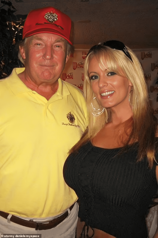  Los 34 cargos en contra de Trump surgen del pago de 130.000 dólares a la exactriz porno Stormy Daniels. Foto: Daily Mail<br>    