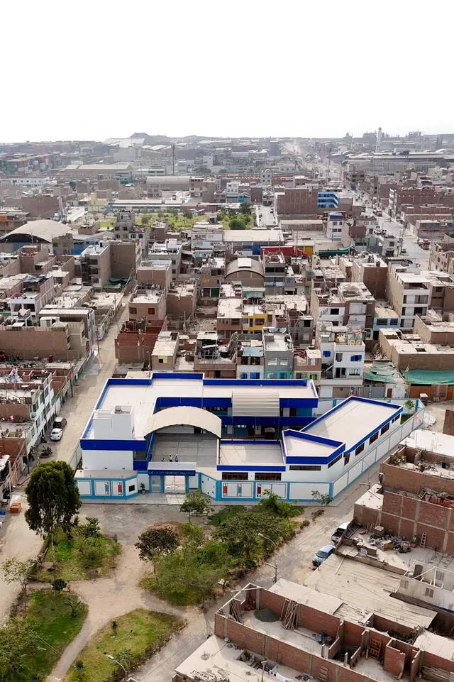 Vista panorámica del colegio. Foto: Gore Callao Vista panorámica del colegio. Foto: Gore Callao