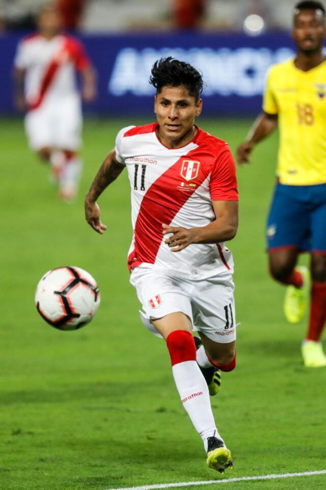  Raúl Ruidíaz solo tiene un gol en las Eliminatorias y fue ante Venezuela. Foto: GLR   