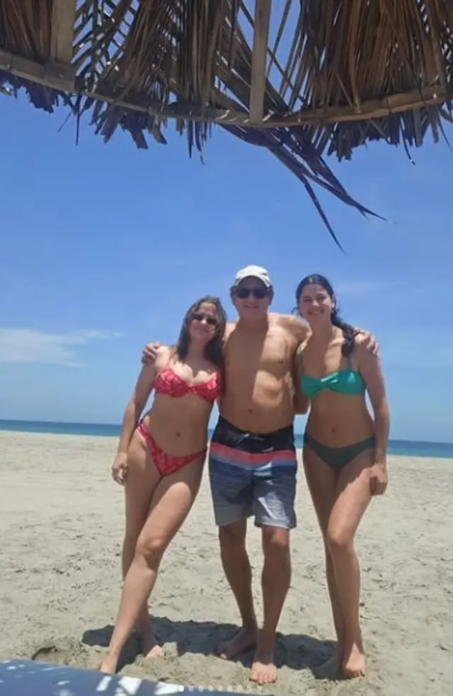 Sergio Galliani y sus mellizas. Foto: Captura Instagram Sergio Galliani y sus mellizas. Foto: Captura Instagram