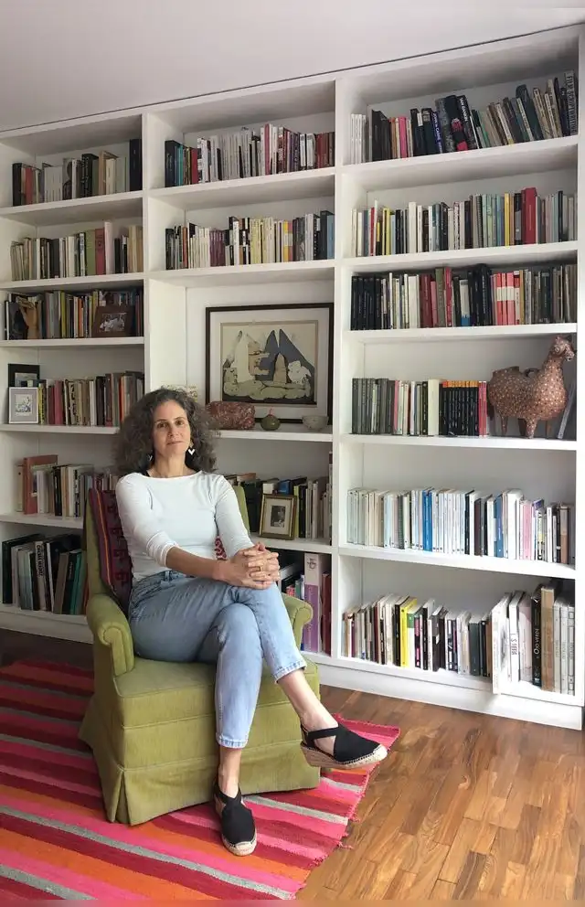 Micaela Chirif: "Sí, la poesía está presente. Hacer un texto sencillo no es nada fácil". Foto: Ángela Caro.. Micaela Chirif: "Sí, la poesía está presente. Hacer un texto sencillo no es nada fácil". Foto: Ángela Caro..