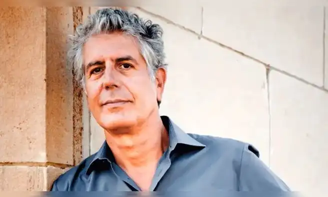 “Confesiones de un chef”, el clásico sobre el mundo de la cocina de Anthony Bourdain “Confesiones de un chef”, el clásico sobre el mundo de la cocina de Anthony Bourdain