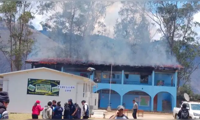 Suspenden elecciones tras explosión e incendio en colegio de votación en Sorochuco, Cajamarca