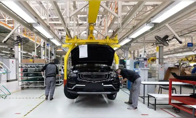 China quiere prohibir las manijas ocultas de los coches y las pantallas plegables: las nuevas normas que buscan evitar riesgos de seguridad China quiere prohibir las manijas ocultas de los coches y las pantallas plegables: las nuevas normas que buscan evitar riesgos de seguridad