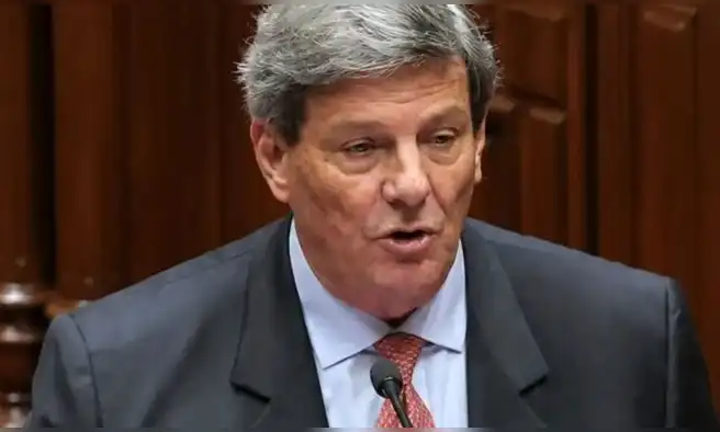 Rafael Rey confiesa que le ofrecieron la embajada del Perú en España: "No hay decisión tomada”