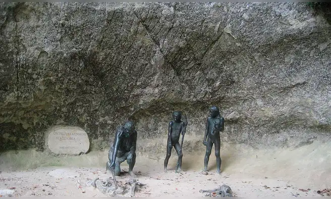 Una científica revela cómo los neandertales de una cueva croata siguen viviendo en los genes de los humanos actuales