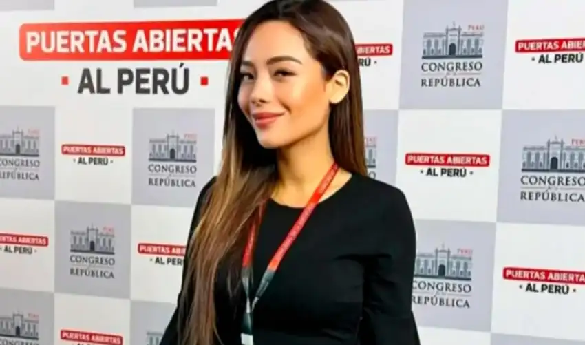 El nombre de Andrea Vidal también fue mencionado en reportes periodísticos y líneas de indagación vinculadas a una presunta red de prostitución que habría operado dentro del Parlamento. El nombre de Andrea Vidal también fue mencionado en reportes periodísticos y líneas de indagación vinculadas a una presunta red de prostitución que habría operado dentro del Parlamento.