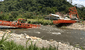 Colapsa puente en ejecución sobre río Satipo