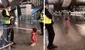 Niña conmueve con emotiva reacción al pedir permiso para despedirse de su tía en el aeropuerto