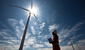 Controversia por norma que encarecería energías renovables en el Perú