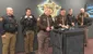 Malas noticias para inmigrantes en EEUU: gobernador de este estado firma nueva ley que exige a los sheriffs notificar a ICE sobre indocumentados