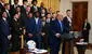 Donald Trump recibe en la Casa Blanca a los Florida Gators, campeones del básquet NCAA: "¿Creyeron que iban a ganar?"
