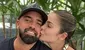 ¿Quién es Brian Rullan, aún esposo de Laura Spoya y empresario que lo perdió todo tras un huracán en México?