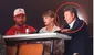 Taylor Swift desata polémica al sentarse con aliado de Trump en la final de la Copa Stanley: “No estará contento”