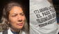 Migrante peruana cruza la frontera de EE.UU. con dirección de su destino impresa en su camiseta