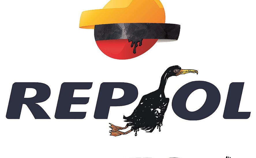 Desastre ecológico en Ventanilla provocado por Repsol.