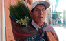 Adulto mayor vende hierbas para costear sepelio de esposa fallecida hace 2 años en Cajamarca