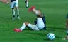 La estremecedora lesión de Victorio Ramis en el Independiente Rivadavia vs Racing: tuvo que retirarse en ambulancia